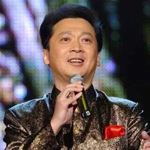 弹起我心爱的土琵琶 歌词 - 郁钧剑