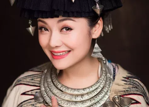 弥渡山歌歌词 - 龙飘飘/李谷一/阿幼朵 抖音网红歌曲云南民歌